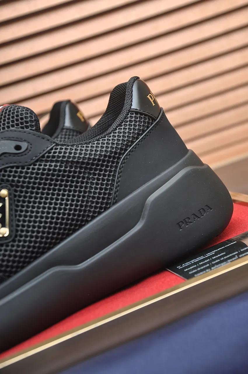 Men's shoes 💰620💶 [PRADA] Top original, new season, high quality original goods, top high mercerized cowhide combined with original breathable fabric + imported glue, imported stretch fabric inside with original cowhide feet, original thick outsole! Quality guaranteed! Code 38-45 (45 customized)